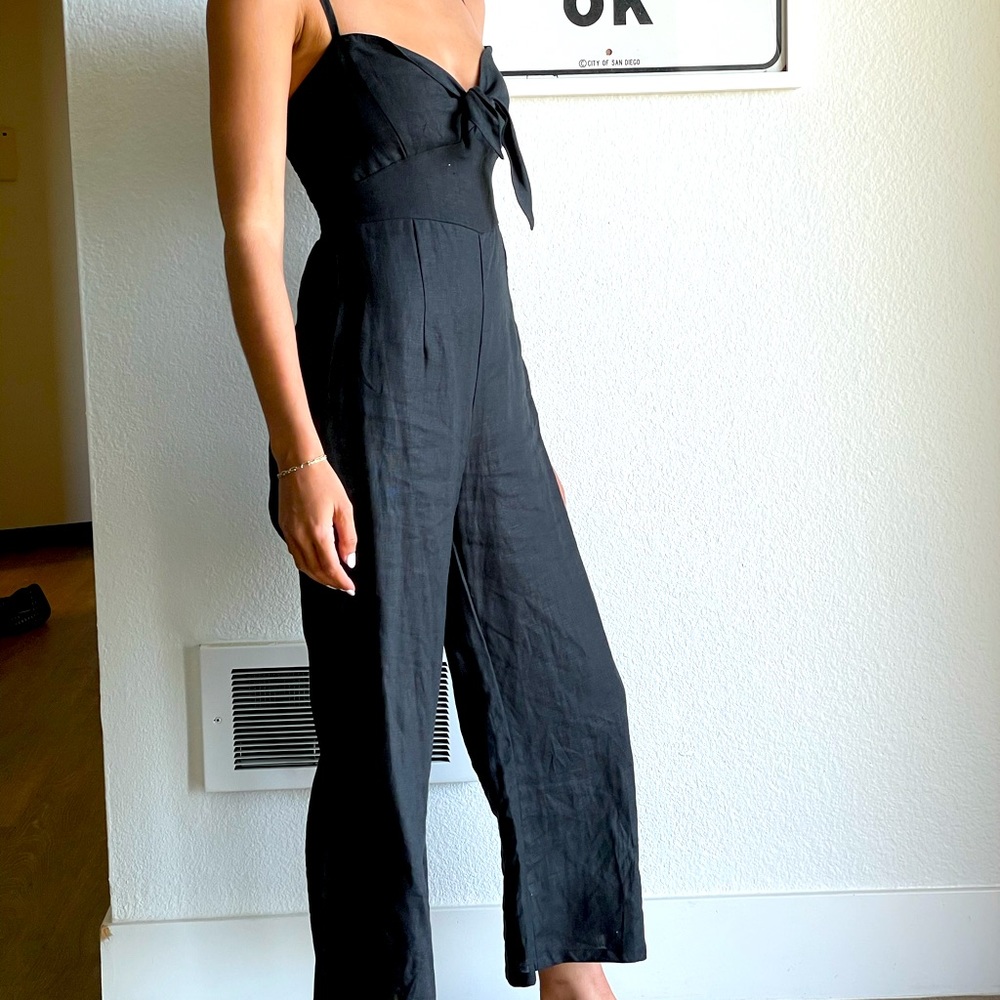 The Presley Cropped Tie-Front Linen Jumpsuit
